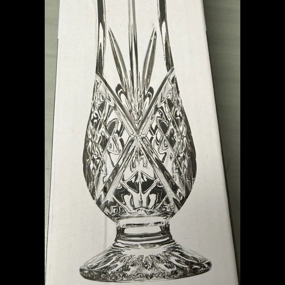 Dublin cristal vase bourgeon 21.3 tall